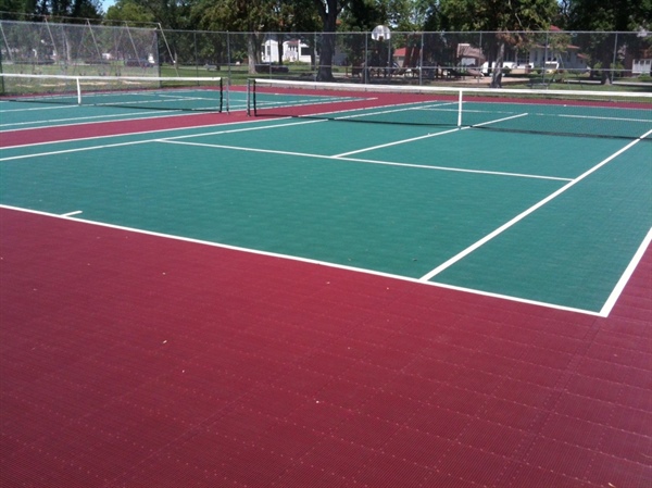Love Racket Sports? Learn How to Play Padel