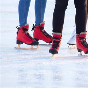 5 Ways to Enhance Your Hockey Game Using Your Backyard Ice Rink